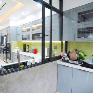 Tủ bếp Inox Cánh Kính CK01 7 ban giao tu bep 1601